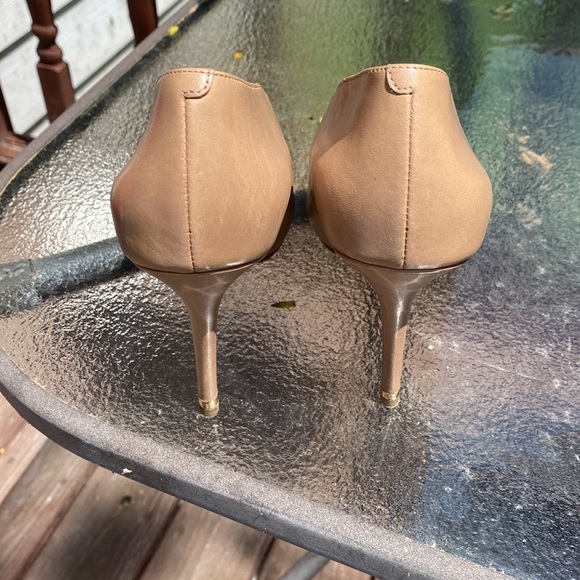 Michael Kors Pumps- Never Worn Size 8 - Picture 2 of 3